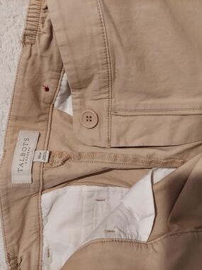 Talbots Beige Women’s Shorts- Classic Khaki